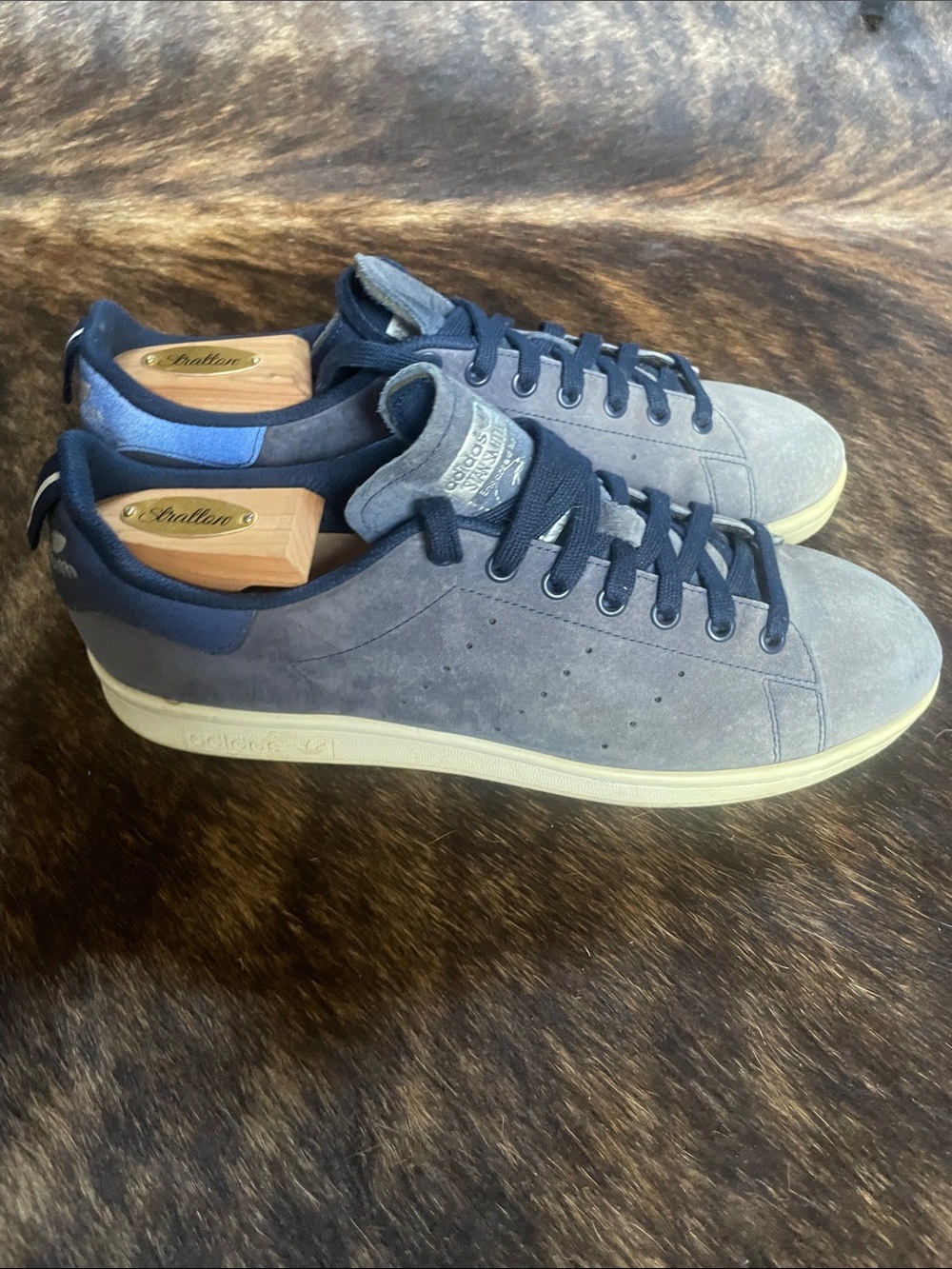 Stan Smith Adidas Men's Suede Casual Sneakers in Blue - Picture 3 of 8